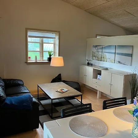 Skon Til 4 Personer Holiday home Ansager